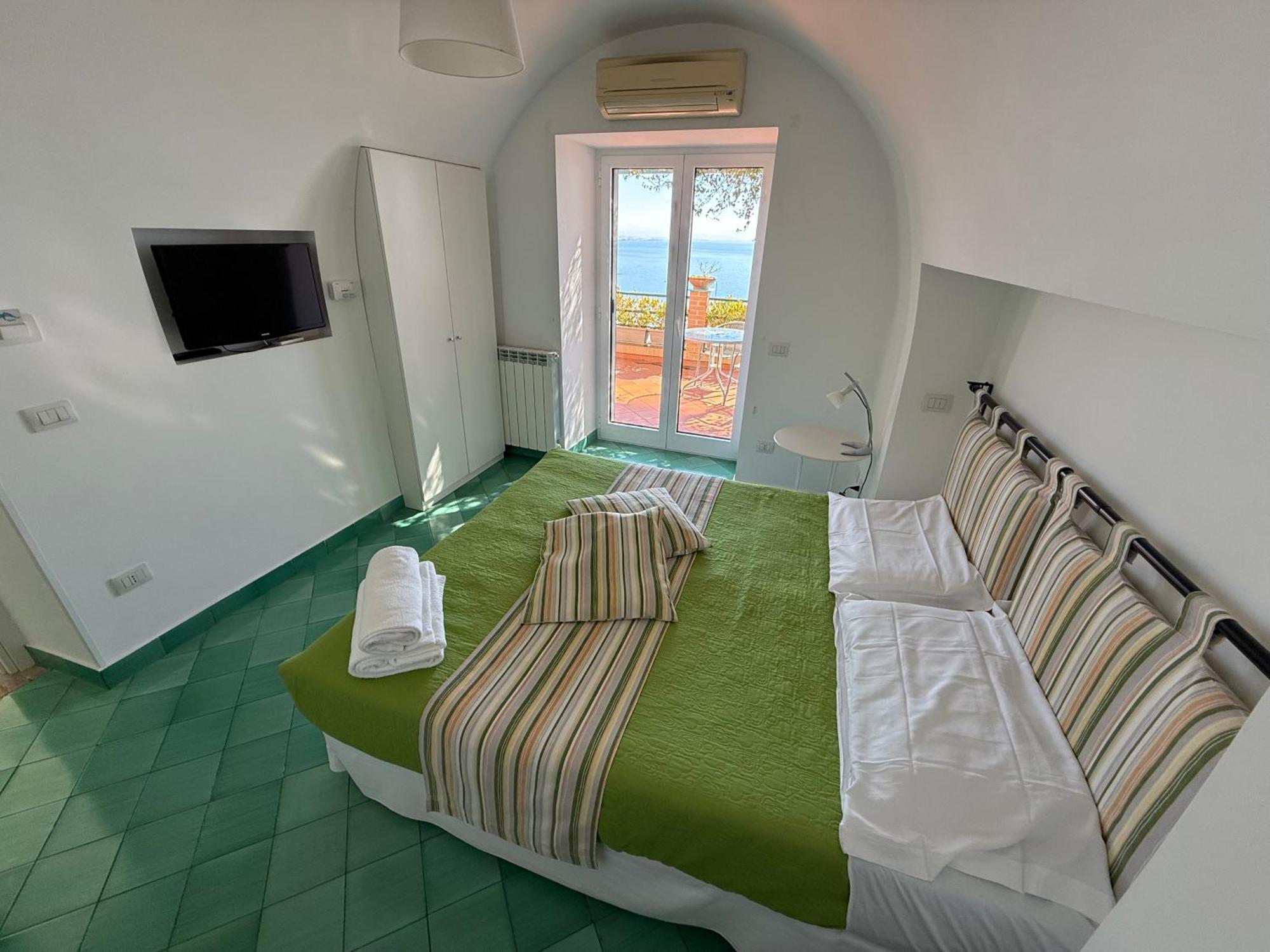 Вілла Casa Gabriella - Amalfi Coast - Free Parking - Full Sea View В'єтрі Екстер'єр фото